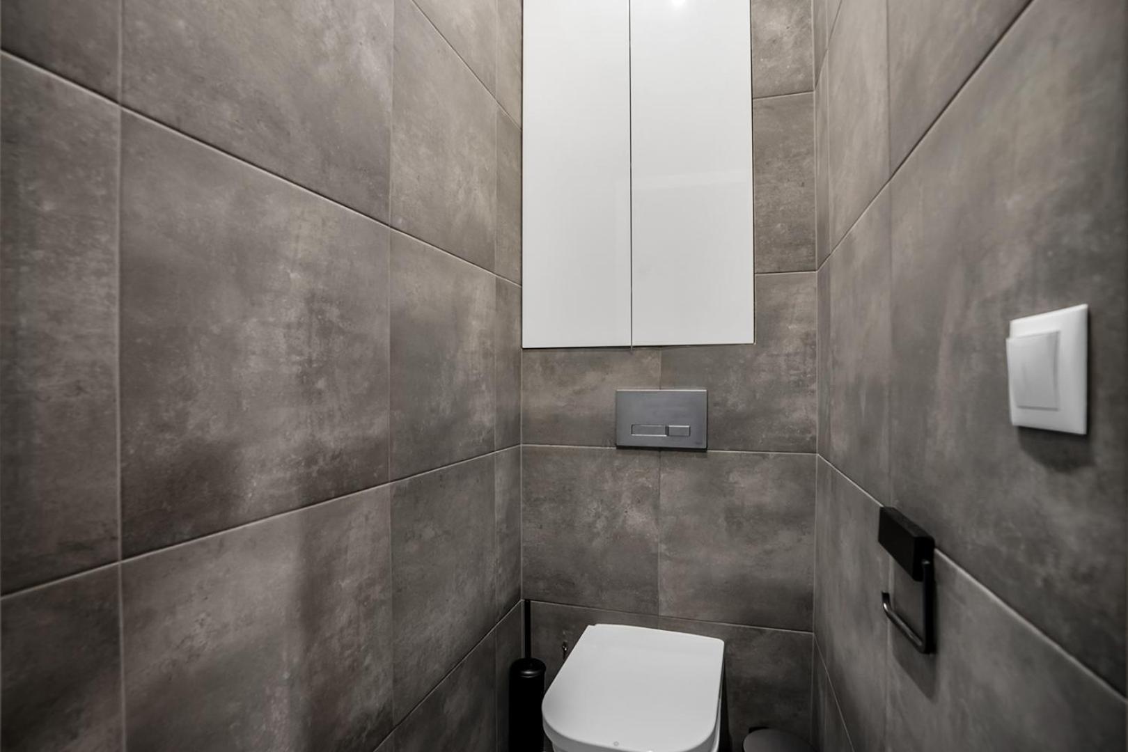 Near River - 58m2, Metro, Balcony Apartment
