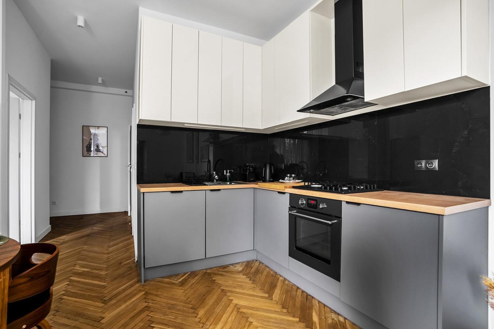 Near River - 58m2, Metro, Balcony Apartment *